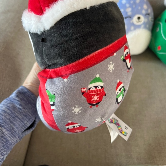 EUC squishmallows Christmas Xmas penguin - Picture 5 of 7